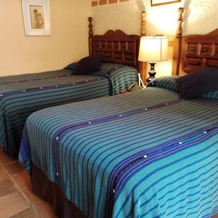 Hotel San Buenaventura De Atitlan Panajachel Bagian luar foto