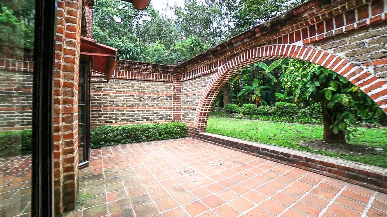 Hotel San Buenaventura De Atitlan Panajachel Bagian luar foto