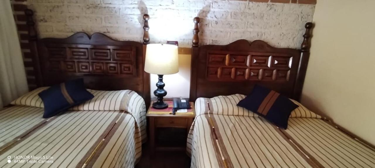 Hotel San Buenaventura De Atitlan Panajachel Bagian luar foto